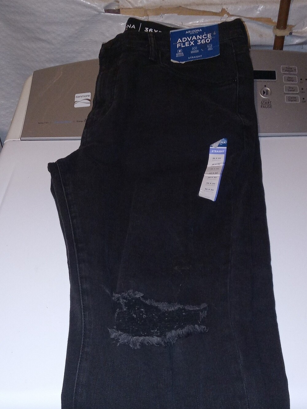 Arizona JeansMen’s Black Straight Jeans with Distressed Knee Flex 360 36-30 NWT